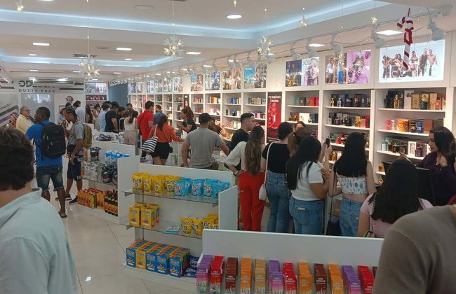 Colón Free Zone Shopping Trip - Photo 4