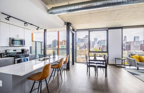 Freshly Minted 2BR - Elegance & Comfort in Central Chicago - Photo 12