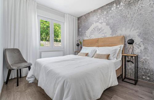 VILLA BEYBE with Jacuzzi, large private pool 50m2, BBQ,free WIFI, 3 bedrooms - Foto 25