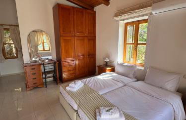 Stone Heaven Villa -Poolside BBQ & Fresh Herbs - Photo 43