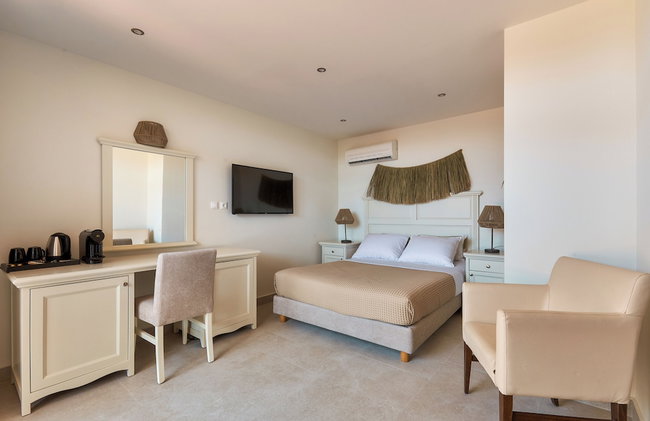 Mila Sissi Bay Hotel - Photo 29
