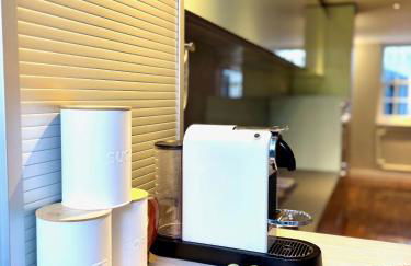 Elegant and Modern 3-Bedroom Victorian House in Westminster, London - Photo 8