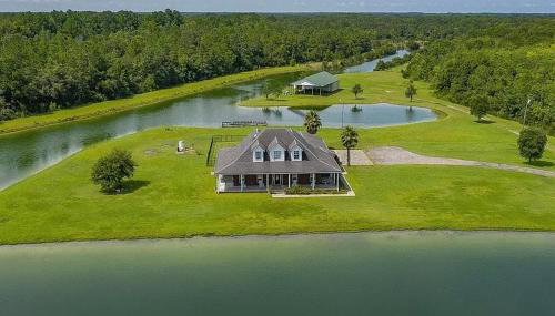 Spacious Waterfront - Sleeps 20! - Foto 5