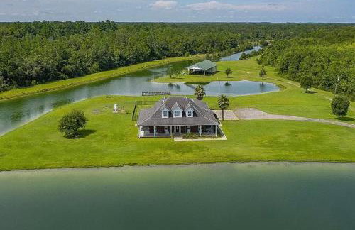 Spacious Waterfront - Sleeps 20! - Foto 5