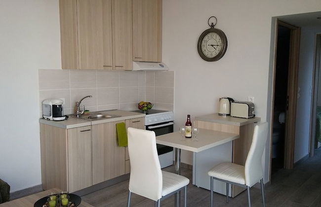 Nianthy Apartments - Photo 9