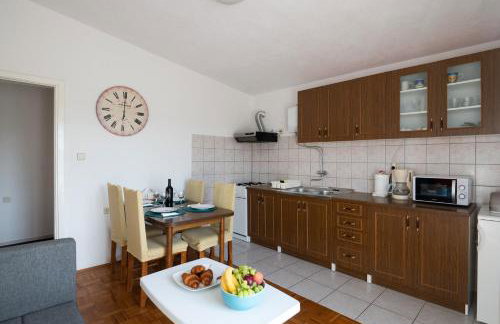 Marina's Apartments - Photo 6