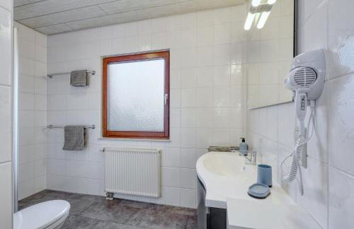 Seepark Kirchheim Ferienhaus bei Anne mit Sauna - Photo 15