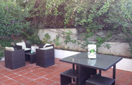 Apartamento-Estudio en Villa con Piscina - Photo 7