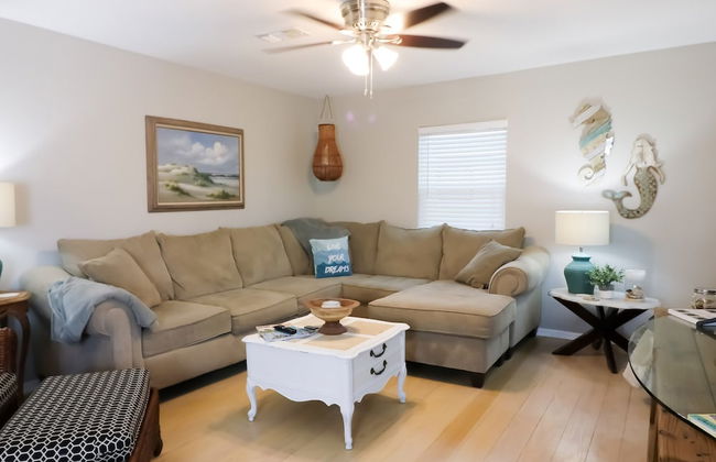 Sunny Daze Walk to Beach 2 Decks Pet Friendly Has a Mini Bar - Foto 7