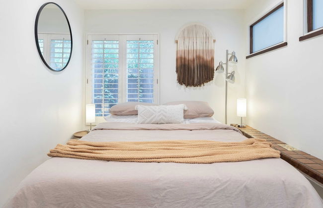 A-lister by Avantstay Hollywood Hills Luxe Group Escape w/ Pool - Photo 25