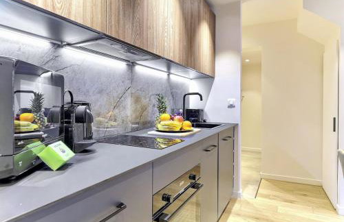Hyper Centre - Charming duplex - Luxury - Reversible air conditioning - 10 mins from Place MASSENA - Foto 2