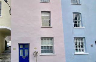 Little Monmouth 4 bedroom cottage, Old town Lyme Regis, dog friendly and parking - Photo 1