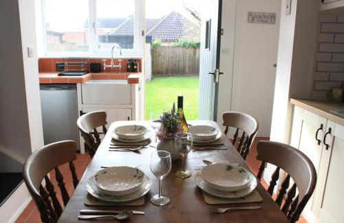 Beautiful 2 Bedroomed Cottage with Garden 10 minutes from Hornsea Beach - Foto 14