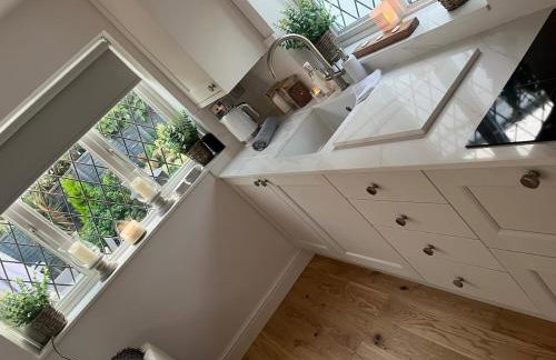 Garden Lodge, boutique - Walton on Thames - Foto 3