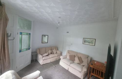 3 Bedroom House Ideal for Work Family Short or Long Term Stays Easy Access to Manchester Oldham Halifax Bury - Foto 44