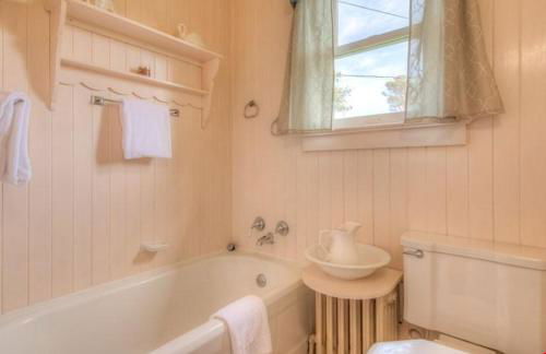 Byers Boathouse on the Prom - Meredith Lodging - Foto 33