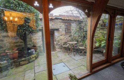 The Oak House - Photo 8