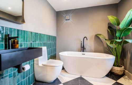 Farmyard House - Photo 14