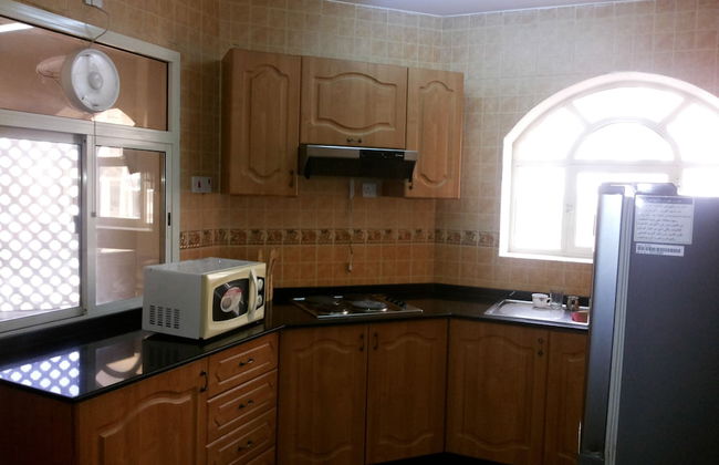 Gulf Hotel Apartment - Photo 28