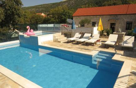 Heritage house Stipanovi dvori with heated pool and jacuzzi - Foto 10