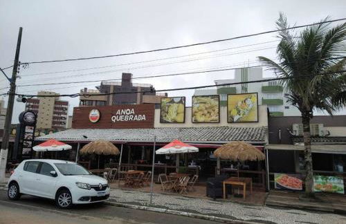 Triplex em Caiobá-Matinhos-Pr a 200 mt do mar - Foto 59