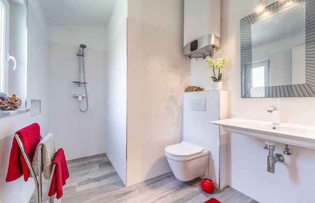 Modern Villa With Pool and Terrace - Foto 14