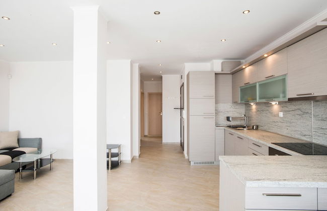 Black Sea Breeze - Photo 24