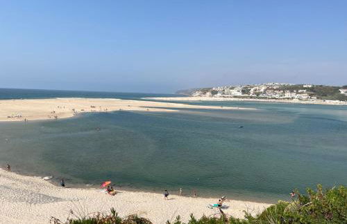 Beachfront Villa with Private Beach Access, Ocean Views, Pool, - Foto 17