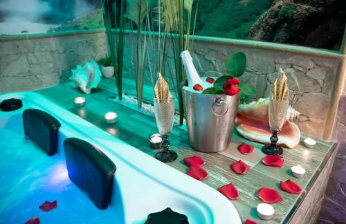 APARTAMENTO ESTRELLA SAUNA SPa JACUZZI - Photo 13