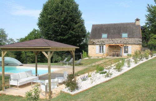 Les Mazaux avec piscine chauffée au nord de Sarlat - Foto 10
