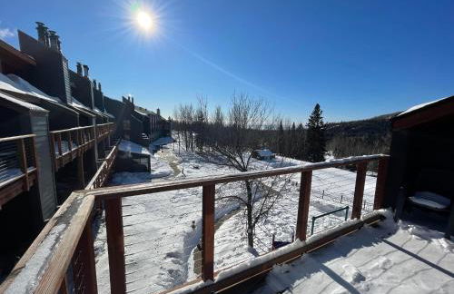 Ski in Ski out Top Floor Condo with Pools, Hot tub and more - Foto 29