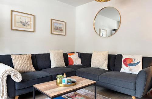 Kerensa 3 bed townhouse located close to the beach with Parking - Photo 14