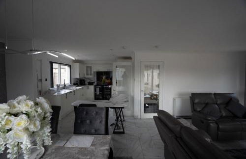 Brechin Getaway Luxury 3 bedroom house - Photo 18