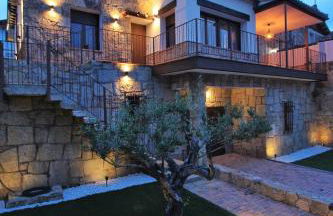 Apartamentos La Vera de Gredos - Photo 1