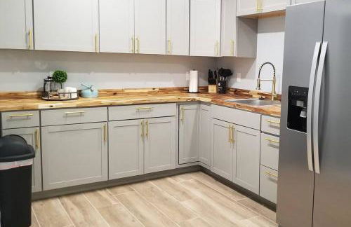 Cozy Savannah 5BR Home - Foto 7