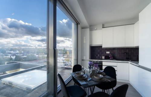 Palm Tree House Apartments - Photo 4