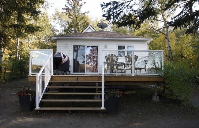 Lakefront Cottage in Manitou Beach - Photo 1