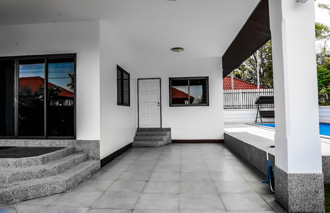 Family Villa Iona with Private Pool - Photo 42