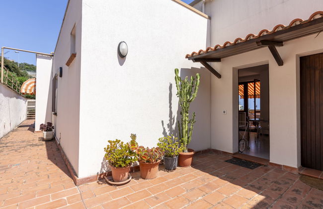 1 bedroom Apartment in Ospedaletti with swimming pool and garden - Photo 6