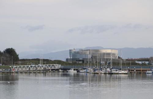 8 Marina View - Photo 17