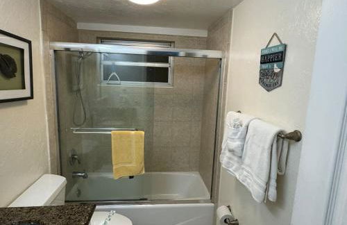 Beachfront Condo! Gulf View From All Rooms, Pool, Chairs Provided - Foto 27