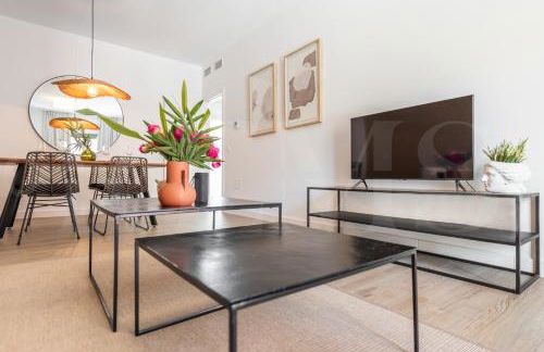 Picturesque apartment with terrace by REMS - Photo 17