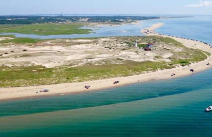 Steps to Commercial St Walk to Beach - Foto 24