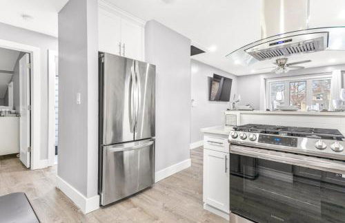 Luxury 3 Bedroom Family Home Near JFK LGA NYC - Foto 19