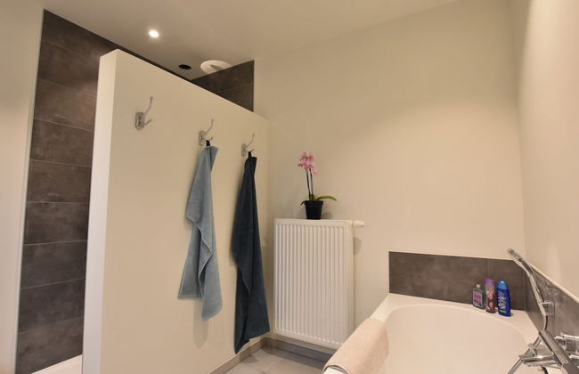 Tasteful Holiday Home in Sijsele-brugge With Garden - Photo 20