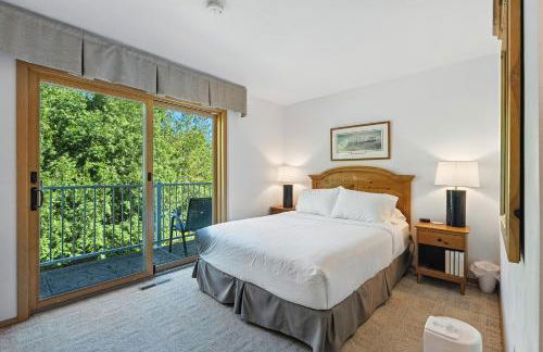 Relaxing Busy Bee C-7 by Simple Life Rentals - Foto 51