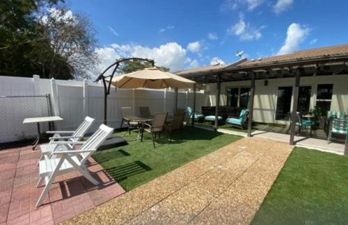 Newly Renovated Villa with Hot Tub - Foto 30