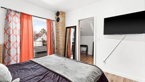 Hip Nautic - Photo 2