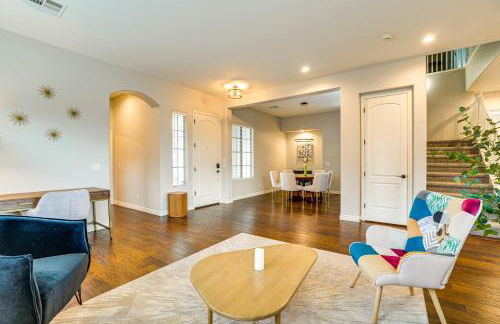 Pool, Views and Ample Space! Sunny Goodyear Retreat - Foto 9