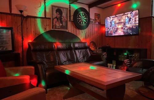 Modernes Haus mit Whirpool, Sauna, Kamin & Piano - Foto 15